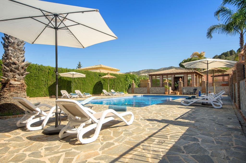 Villa Conmigo Bed & Breakfast Alhaurín de la Torre Dış mekan fotoğraf