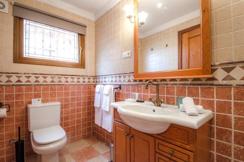 Villa Conmigo Bed & Breakfast Alhaurín de la Torre Dış mekan fotoğraf